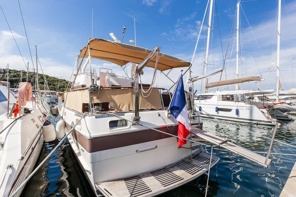 Готель Les Yachts De Porto Vecchio - Le Philae Екстер'єр фото